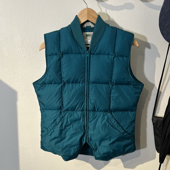 ✨Vintage REI Puffer Vest // S - Picture 3 of 5